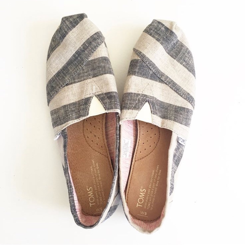 Toms
